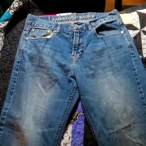 American Eagle Bootcut Light Distressed 32x32